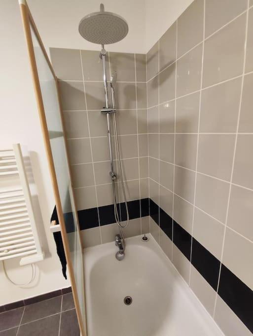 Apartmán T2 Avec Jardin Proche Aeroport, Airbus, Meet Daux Exteriér fotografie
